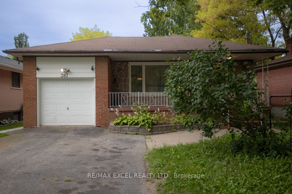 Detached at 387 W Crosby Avenue Basement, Richmond Hill, ON L4C 2R8, Richmond Hill