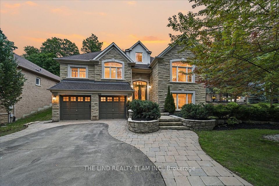 Detached at 109 Willis Drive, Aurora, ON L4G 7M4, Aurora