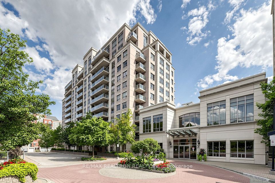 Condo Apartment at 39 Galleria Parkway UPH3, Markham, ON L3T 0A6, Markham