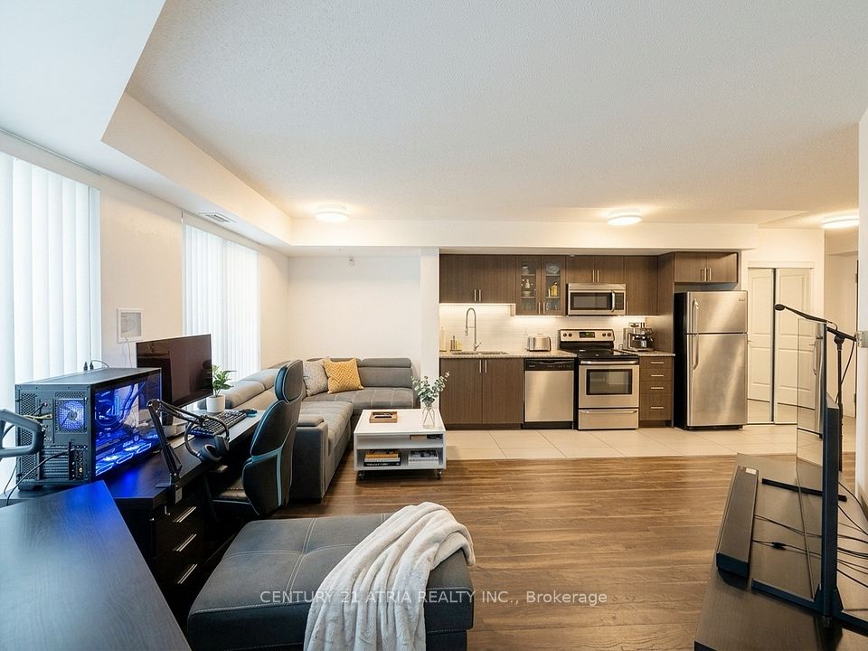 Condo Apartment at 75 Norman Bethune Avenue 310, Richmond Hill, ON L4B 0B6, Richmond Hill