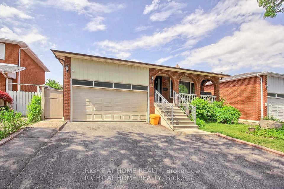 Detached at 37 Cherry Hills Road #02, Vaughan, ON L4K 1M2, Vaughan