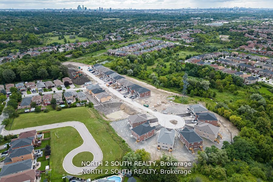 Semi-Detached  at 19 Virro Court, Vaughan, ON L4H 5G5, Vaughan