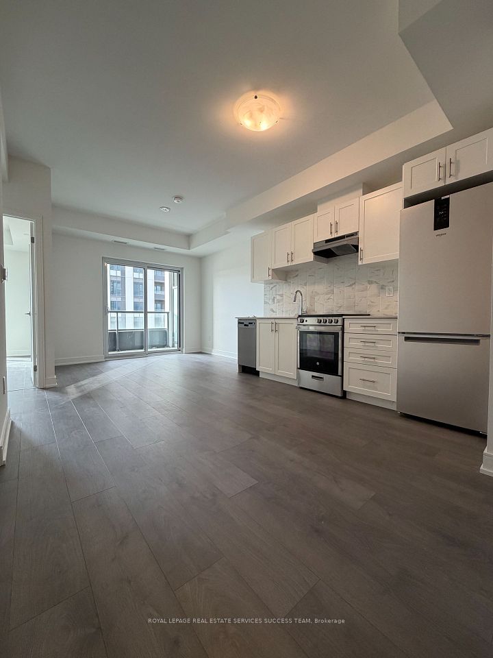 Condo Apartment at 715 Davis Drive B809, Newmarket, ON L3Y 0J2, Newmarket