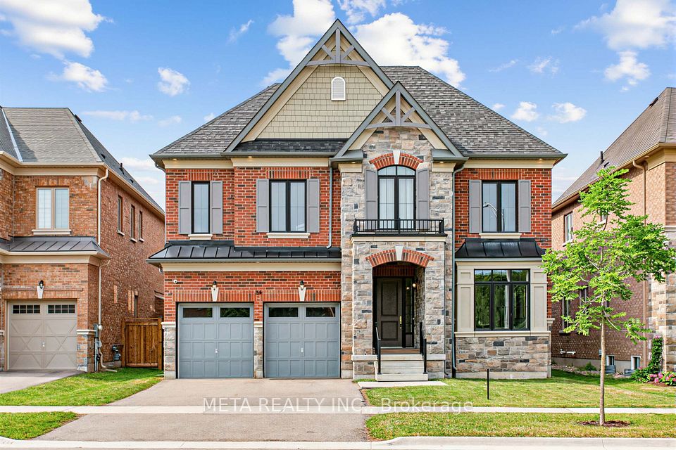 Detached at 56 Klees Crescent, Aurora, ON L4G 3W8, Aurora