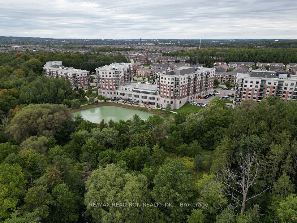 Leasehold Condo at 400 William Graham Drive 208, Aurora, ON L4G 1L7, Aurora