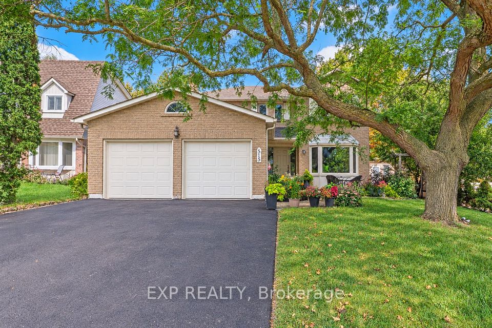 Detached at 515 London Road, Newmarket, ON L3Y 6E4, Newmarket