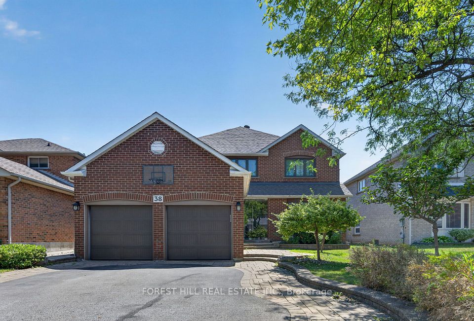 Detached at 38 Crystal Drive, Richmond Hill, ON L4C 7Y4, Richmond Hill