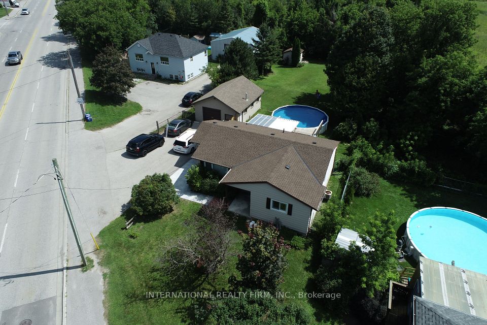 Detached at 533 the queensway s Street, Georgina, ON L4P 2E7, Georgina