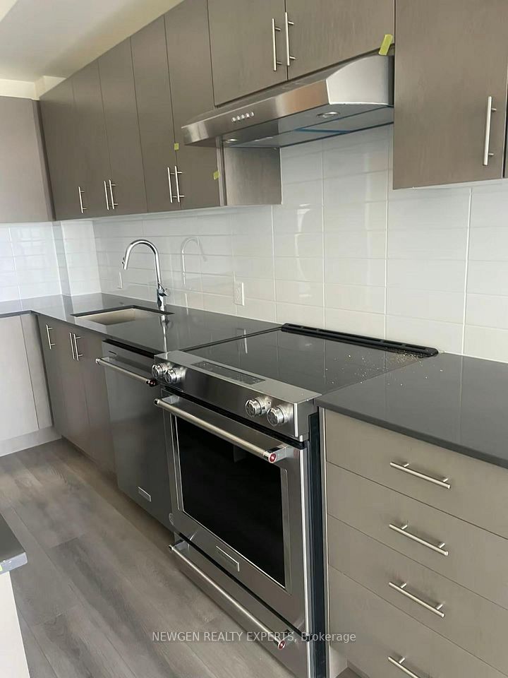 Co-op Apartment at 8960 Jane Street W 1411, Vaughan, ON L4K 0N9, Vaughan