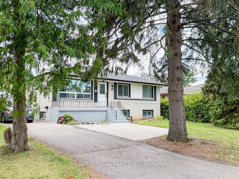 Detached at 388 Becker Road Main, Richmond Hill, ON L4C 2S2, Richmond Hill