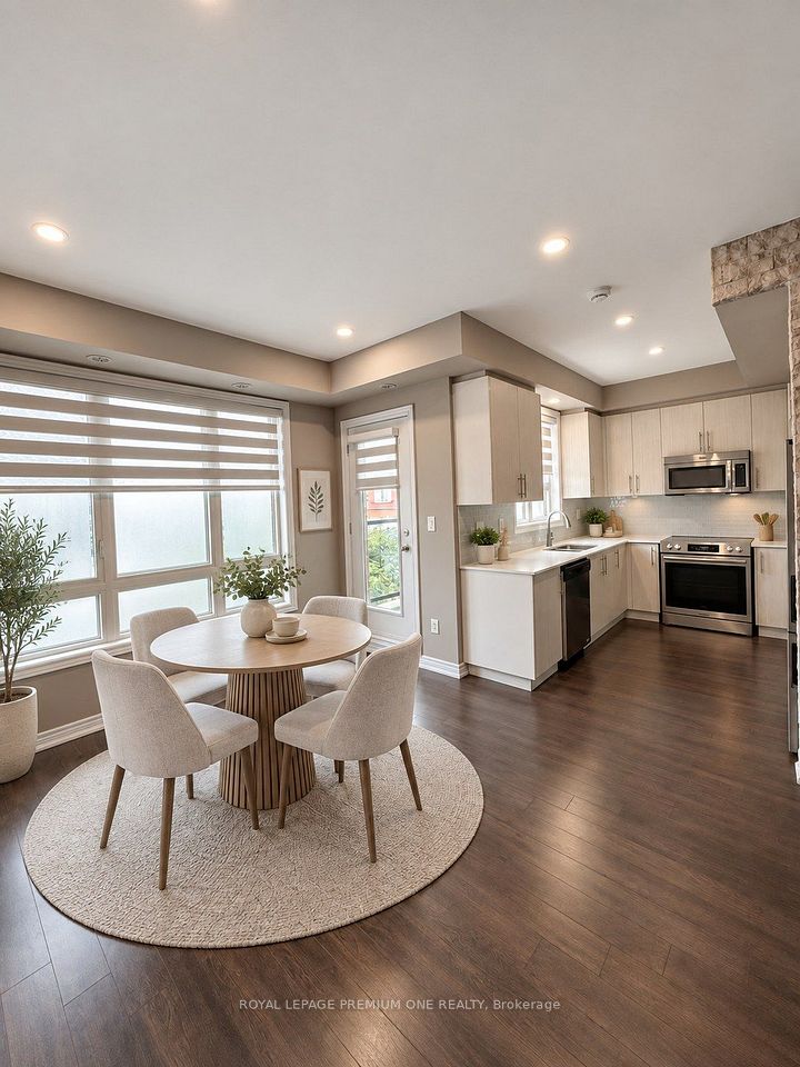 Condo Townhouse at 95 Kayla Crescent 14, Vaughan, ON L6A 4W3, Vaughan