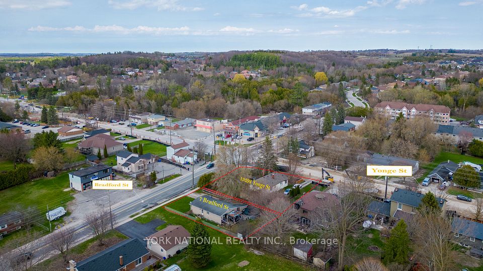 7 Bradford Street, East Gwillimbury, ON L9N 1L6