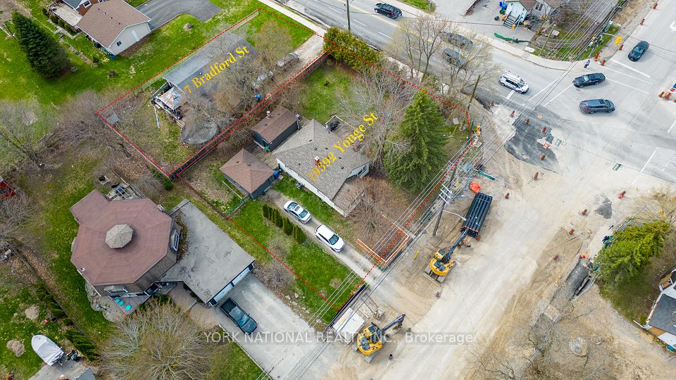 19392 Yonge Street, East Gwillimbury, ON L9N 1L7