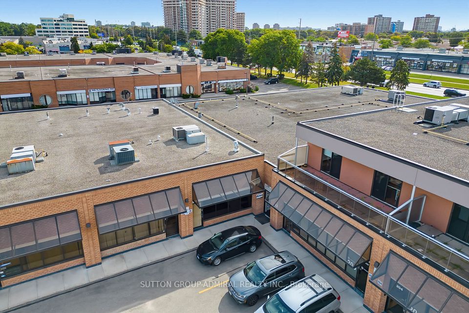 3300 Steeles Avenue W 14, Vaughan, ON L4K 2Y4