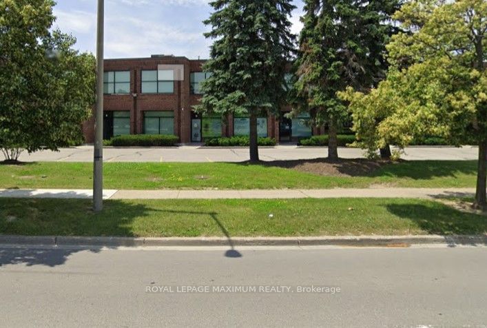 242 W Applewood Crescent W 14, Vaughan, ON L4K 4E5