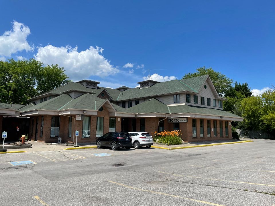 204 Simcoe Avenue 3, Georgina, ON L4P 3S6