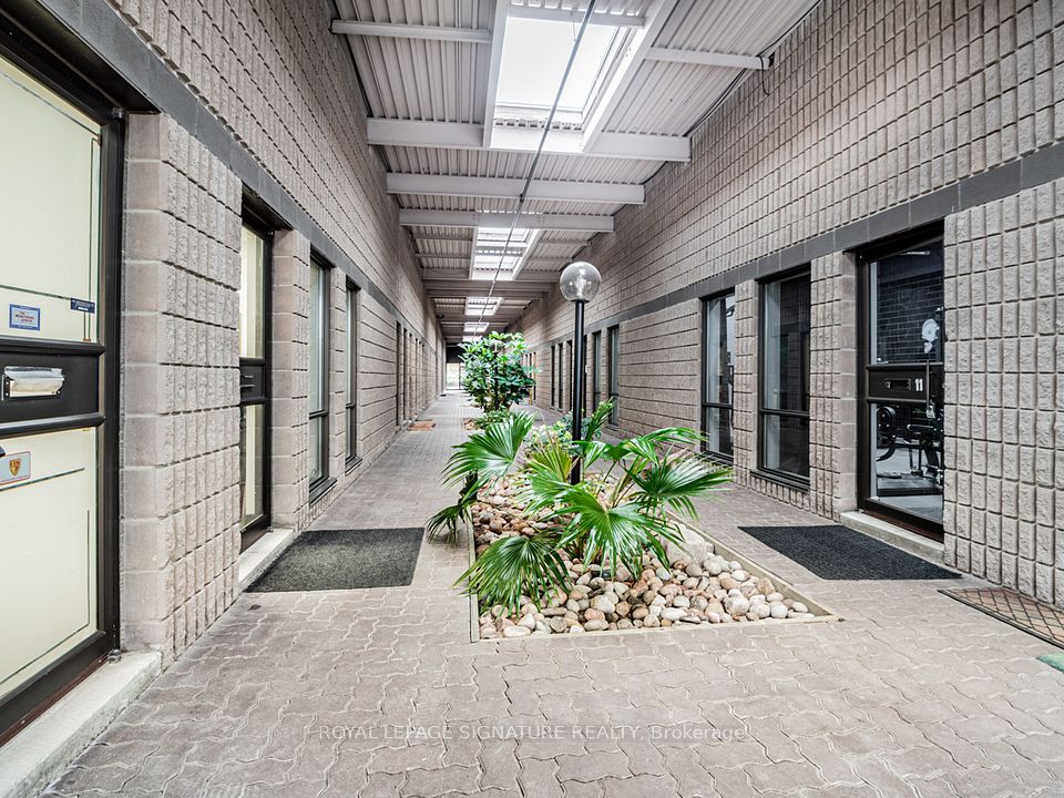 85 Ferrier Street 9, Markham, ON L3R 2Y9
