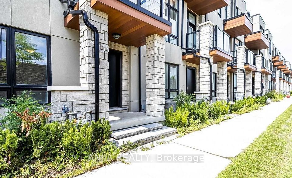 Att/Row/Townhouse at 135 Carpaccio Avenue, Vaughan, ON L4H 4R6, Vaughan