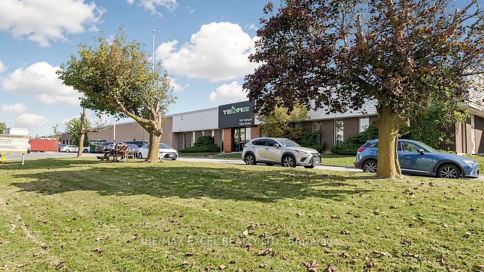 61 Rayette Road 3, Vaughan, ON L4K 2E8
