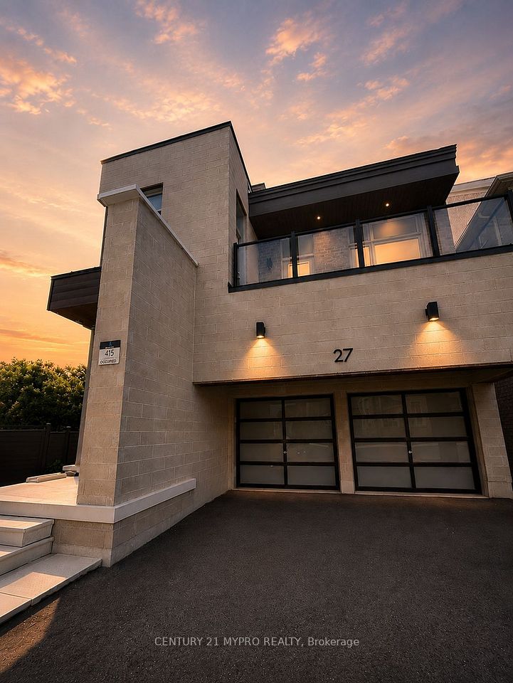 27 Milky Way Drive, Richmond Hill, ON L4C 4M9