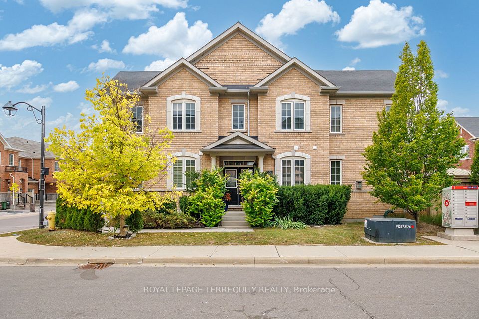 Att/Row/Townhouse at 22 Harcourt Street, Vaughan, ON L6A 4Y4, Vaughan