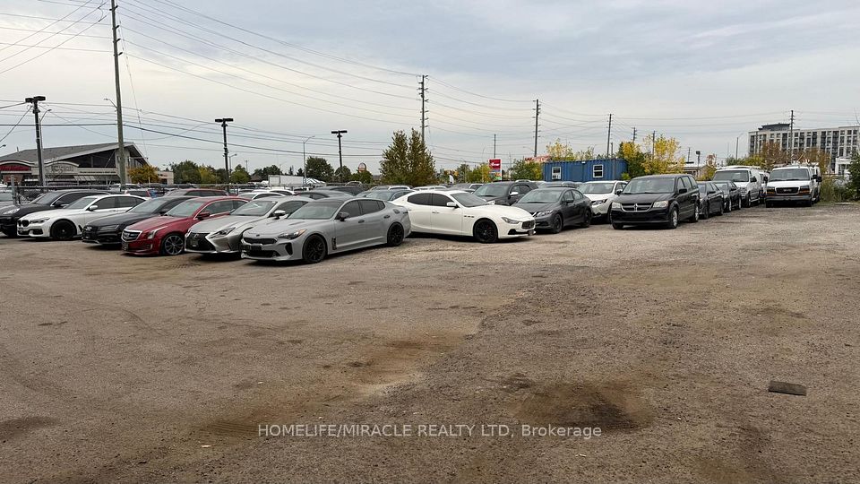 5657 Hwy 7 #4, Vaughan, ON L4L 1T7