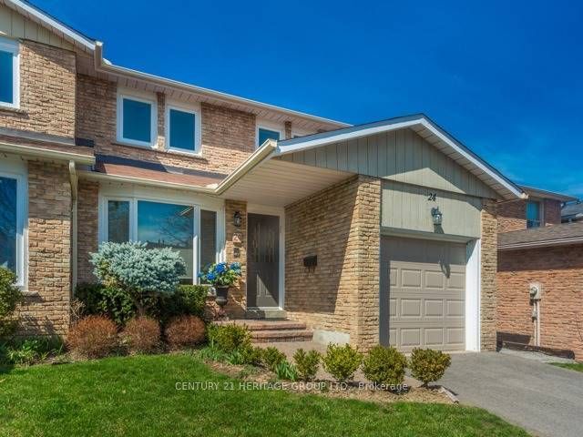 Semi-Detached at 24 Charnwood Place BSMT, Markham, ON L3T 5H3, Markham