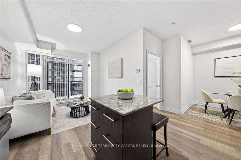 Condo Apartment at 85 North Park Road 510, Vaughan, ON L4J 0H9, Vaughan