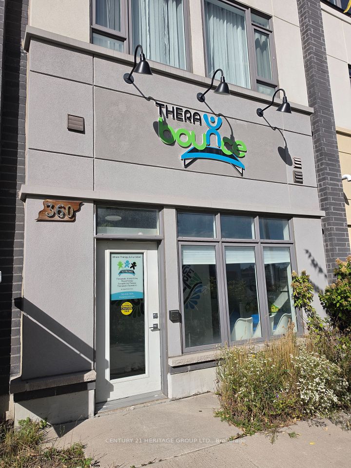 360 John Street, Markham, ON L3T 5W6