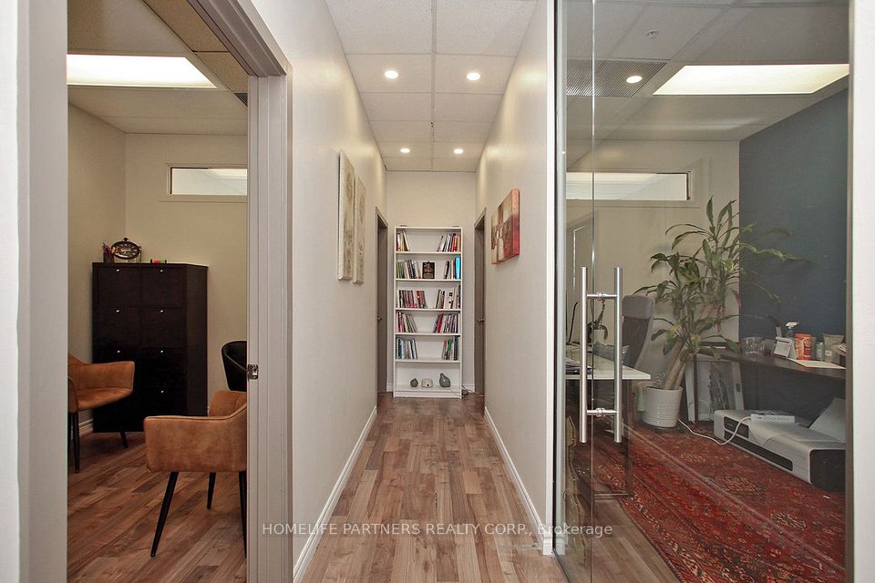7191 Yonge Street 807, Markham, ON L3T 0C4