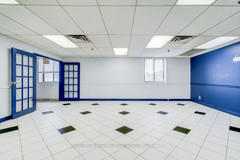 7601 Jane Street 2ND FLR, Vaughan, ON L4K 1X2