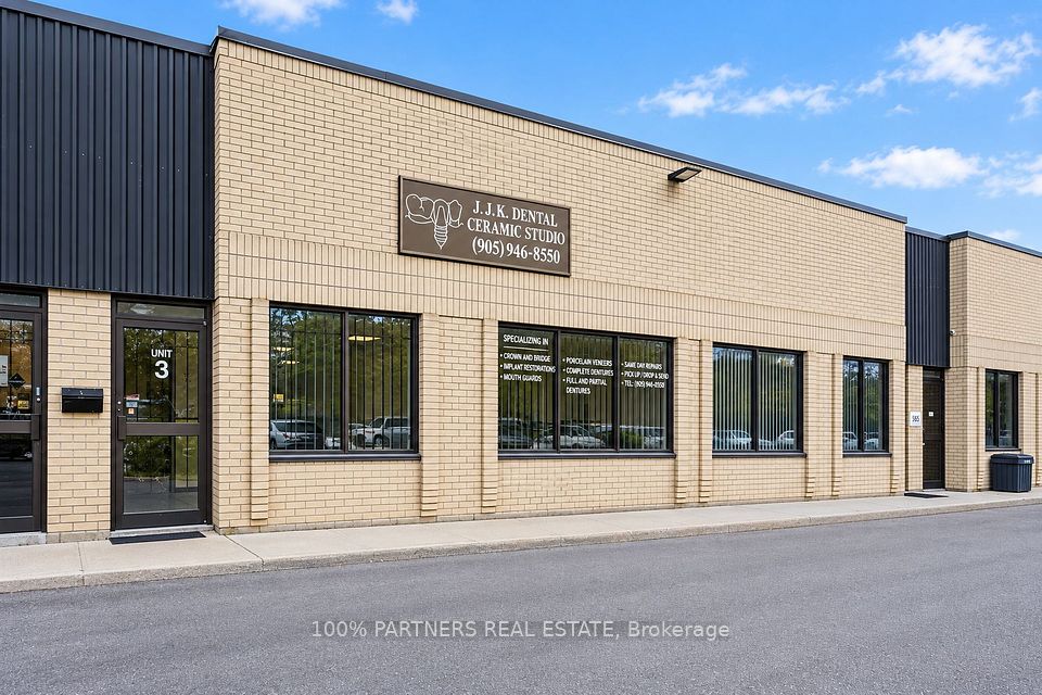 145 Konrad Crescent 3, Markham, ON L3R 9T9