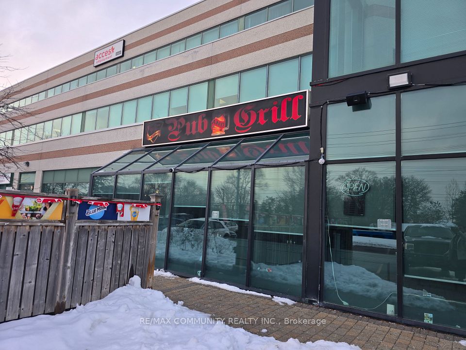 1091 Gorham Street 101, Newmarket, ON L3Y 8X7