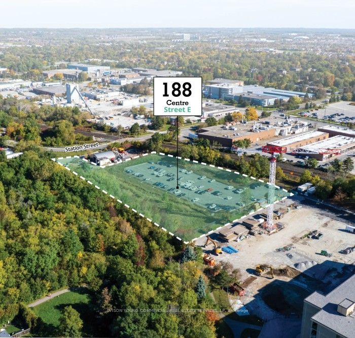 188 Centre Street E, Richmond Hill, ON L4C 1A6