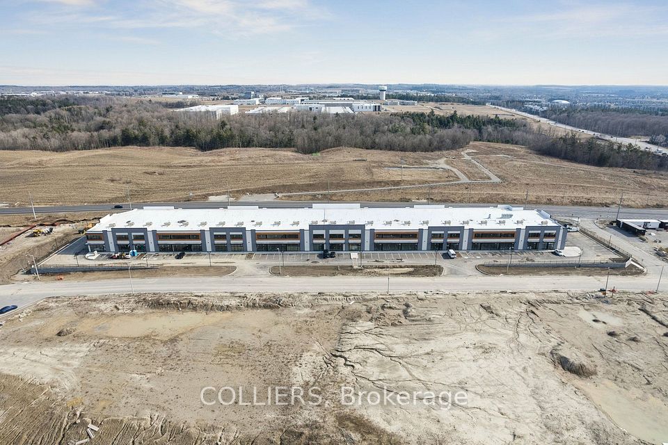 175 Melvin Robson Avenue 5-6, Aurora, ON L4G 7B4
