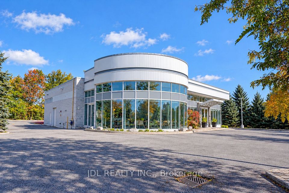2832 16th Avenue, Markham, ON L3R 0K8