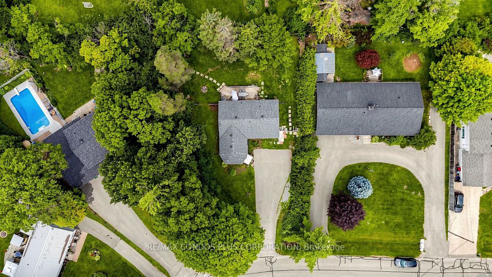 20 Southwood Crescent, Georgina, ON L0E 1R0 6