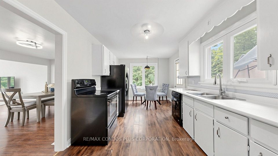 20 Southwood Crescent, Georgina, ON L0E 1R0 17