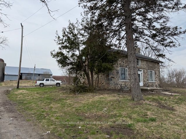 26427 48 Highway, Georgina, ON L0N 1R0 2