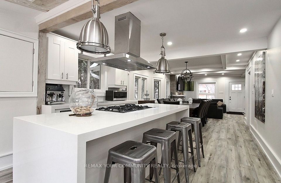 21052 Dalton Road, Georgina, ON L0E 1L0 10