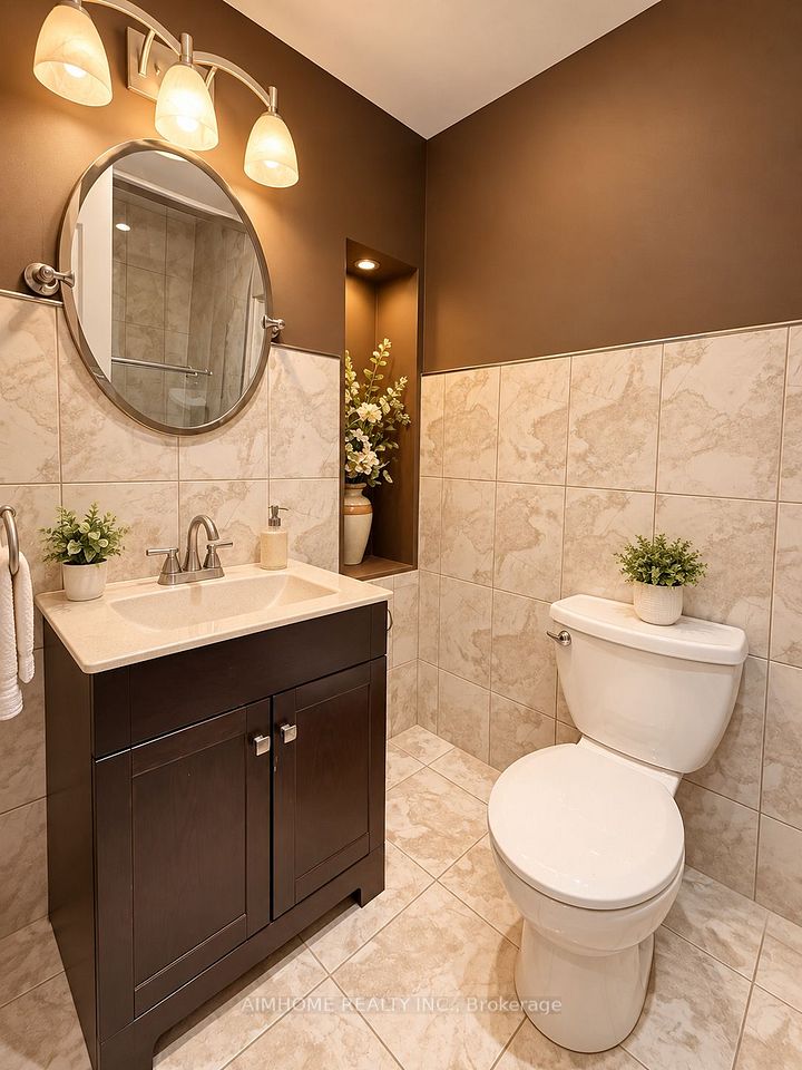 22 Matson Court, Aurora, ON L4G 7W8 17