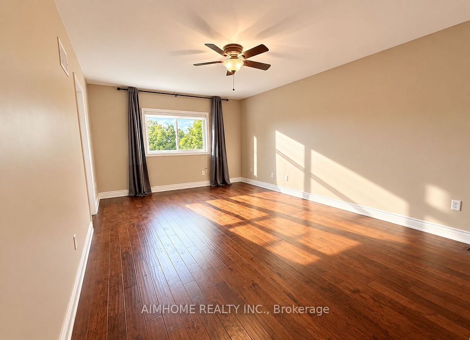 22 Matson Court, Aurora, ON L4G 7W8 9