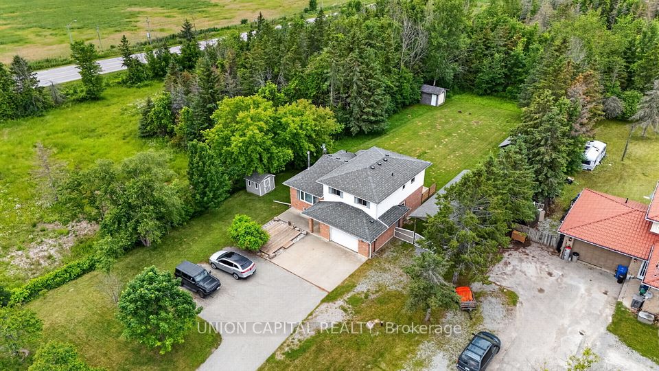3132 Ravenshoe Road, Georgina, ON L4P 3E9 5