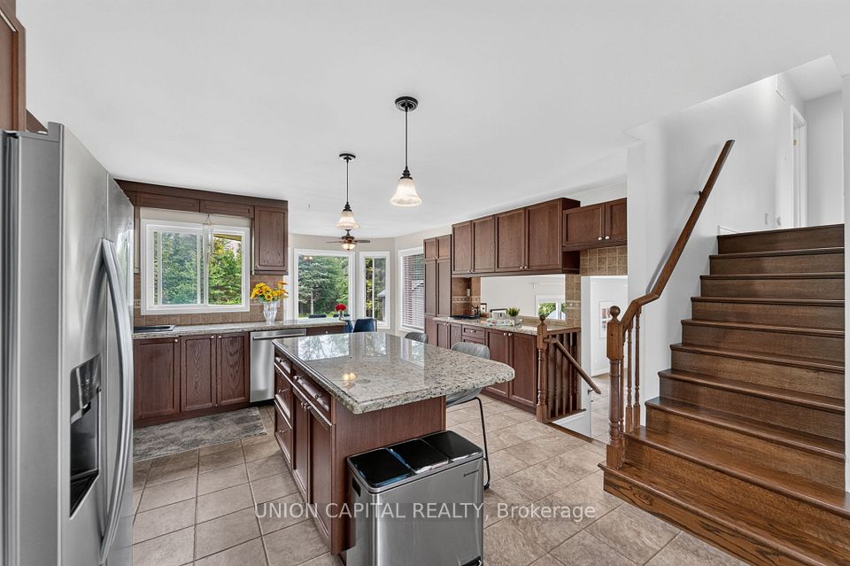 3132 Ravenshoe Road, Georgina, ON L4P 3E9 14