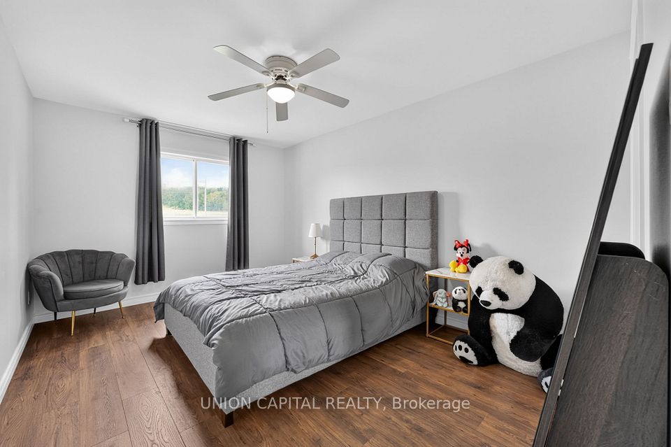 3132 Ravenshoe Road, Georgina, ON L4P 3E9 24