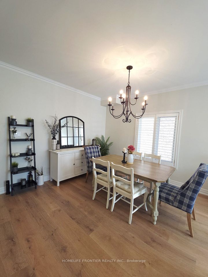 613 Society Crescent, Newmarket, ON L3X 2V8 5