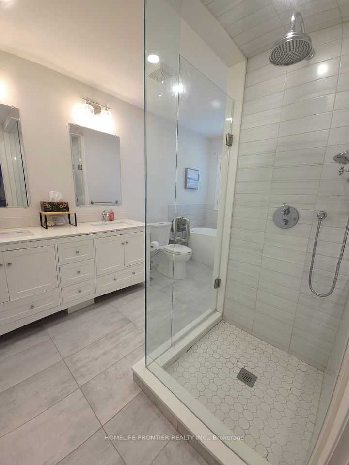613 Society Crescent, Newmarket, ON L3X 2V8 24