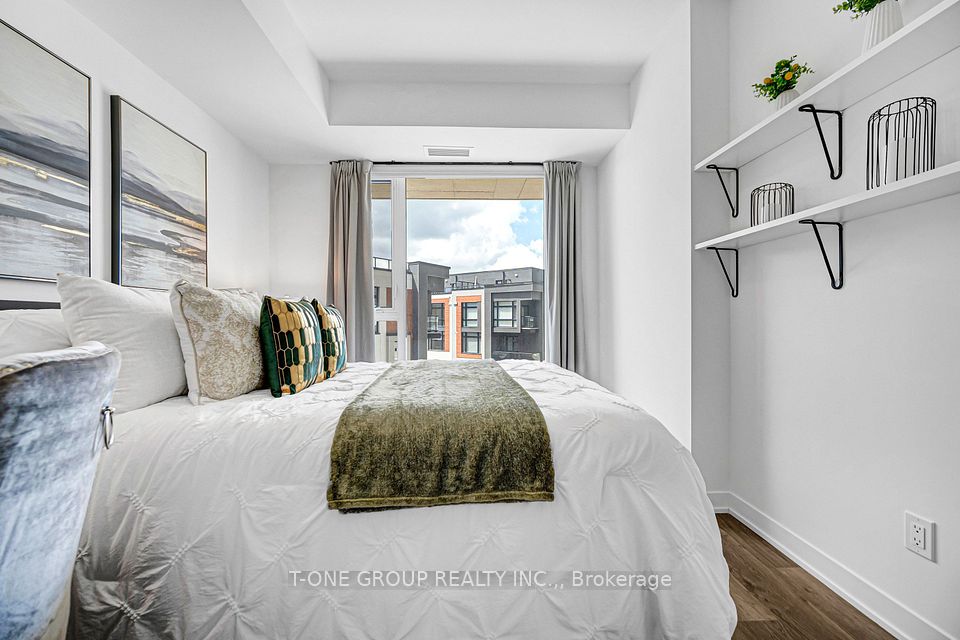 6 David Eyer Road 313, Richmond Hill, ON L4S 0N5 19