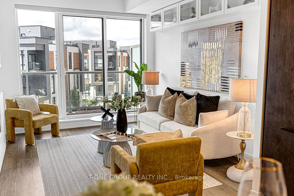 Condo Apartment at 6 David Eyer Road 313, Richmond Hill, ON L4S 0N5
