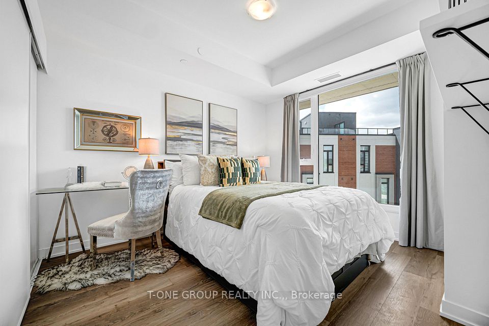 6 David Eyer Road 313, Richmond Hill, ON L4S 0N5 23